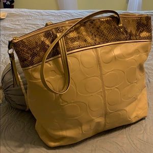 Coach Tote
